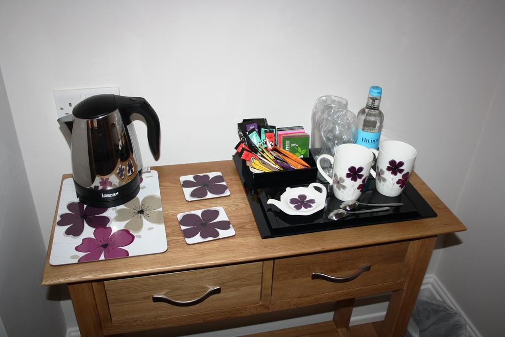 Laurels Bed & Breakfast Oswestry Room photo