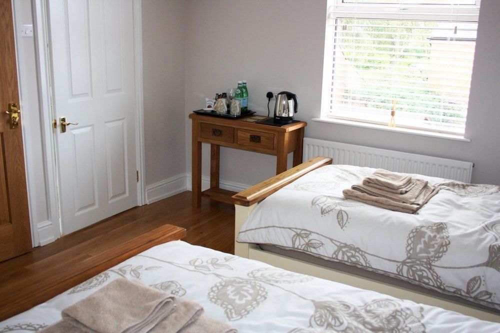 Laurels Bed & Breakfast Oswestry Exterior photo