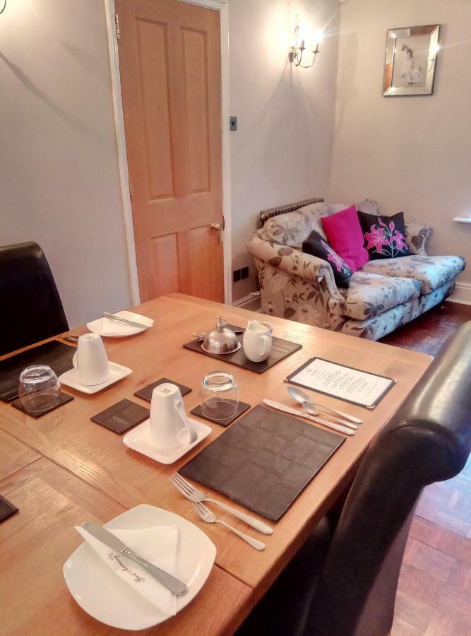 Laurels Bed & Breakfast Oswestry Exterior photo